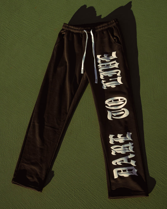 Dare To Live | Puff Print Sweatpants